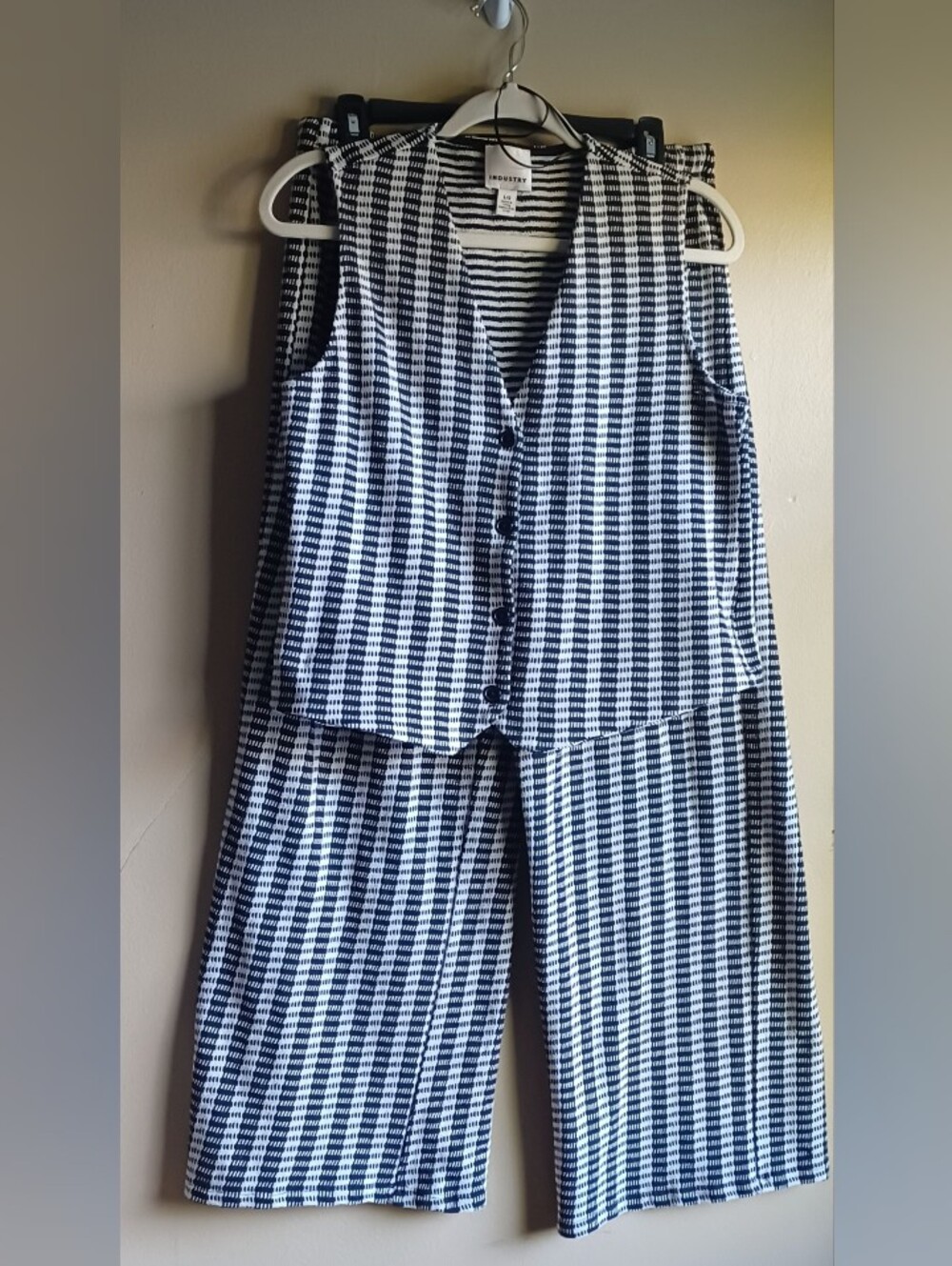 INDUSTRY republic Clothing Pants And Top In Black & White L